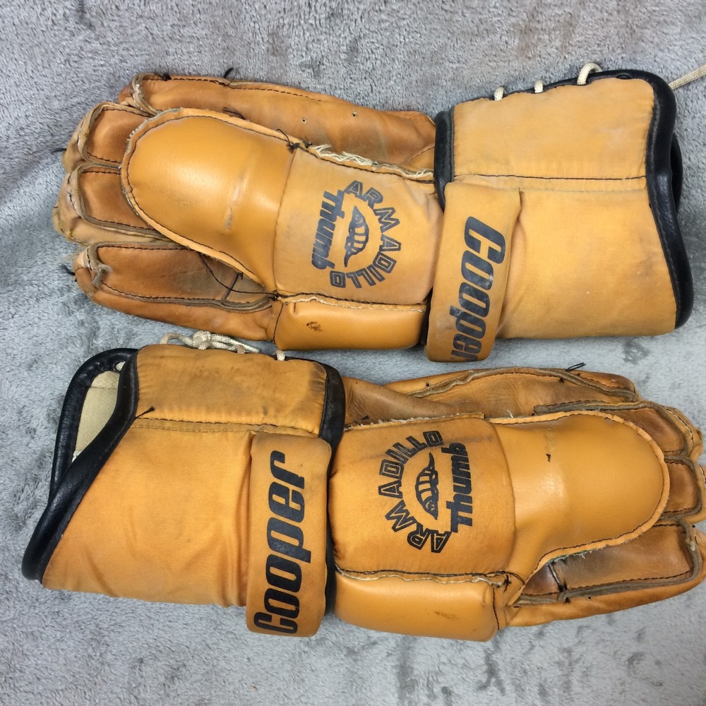 Vintage COOPER Hockey Gloves Leather Armadillo Thumb 28 READ Barbados